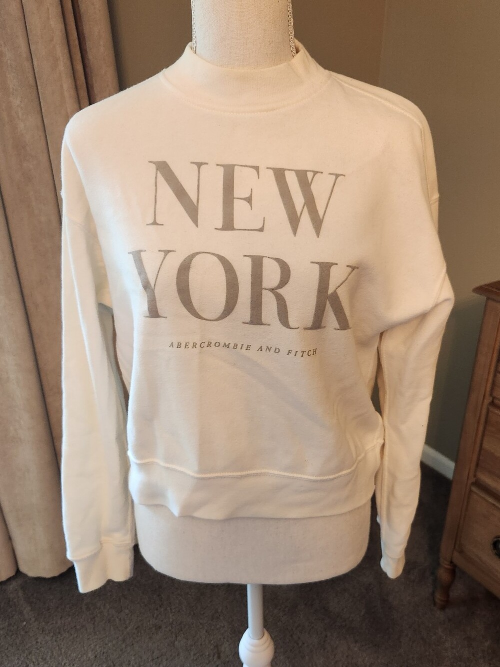 Abercrombie & Fitch Cream Soft A&F Crewneck Sweatshirt